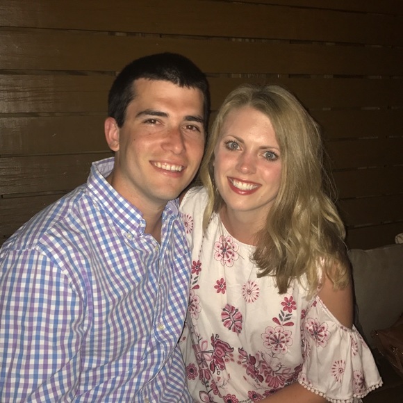 Meet your Posher, Courtney - Picture 1 of 1